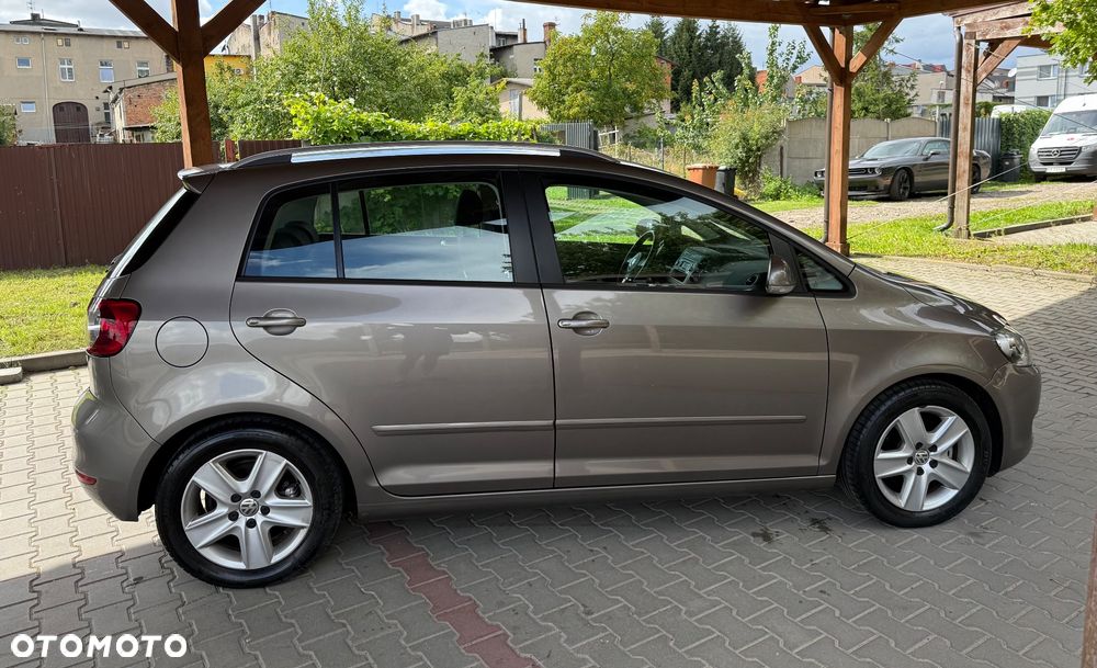 Volkswagen Golf Plus 1.6 TDI DPF Highline - 11