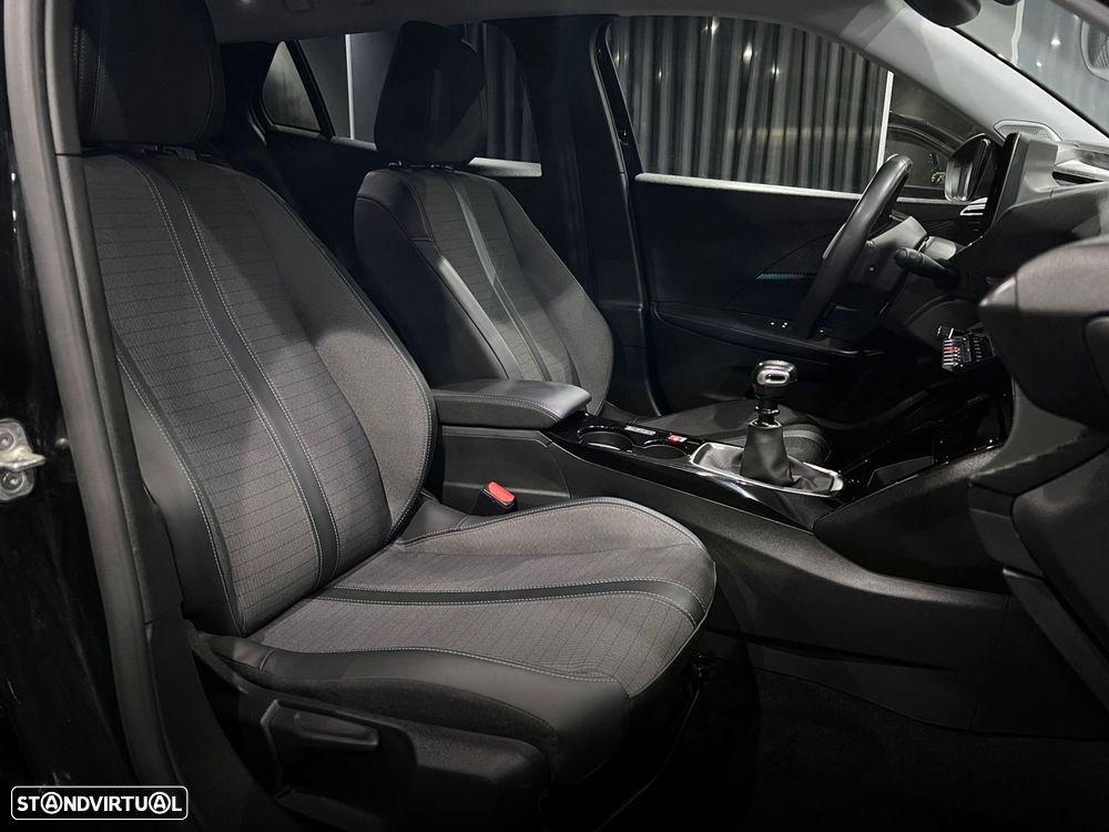 Peugeot 2008 1.2 PureTech Allure Pack - 27