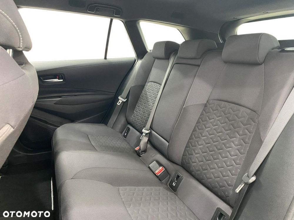 Toyota Corolla - 10