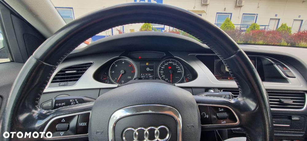 Audi A4 Avant 3.0 TDI DPF quattro S tronic Ambition - 5