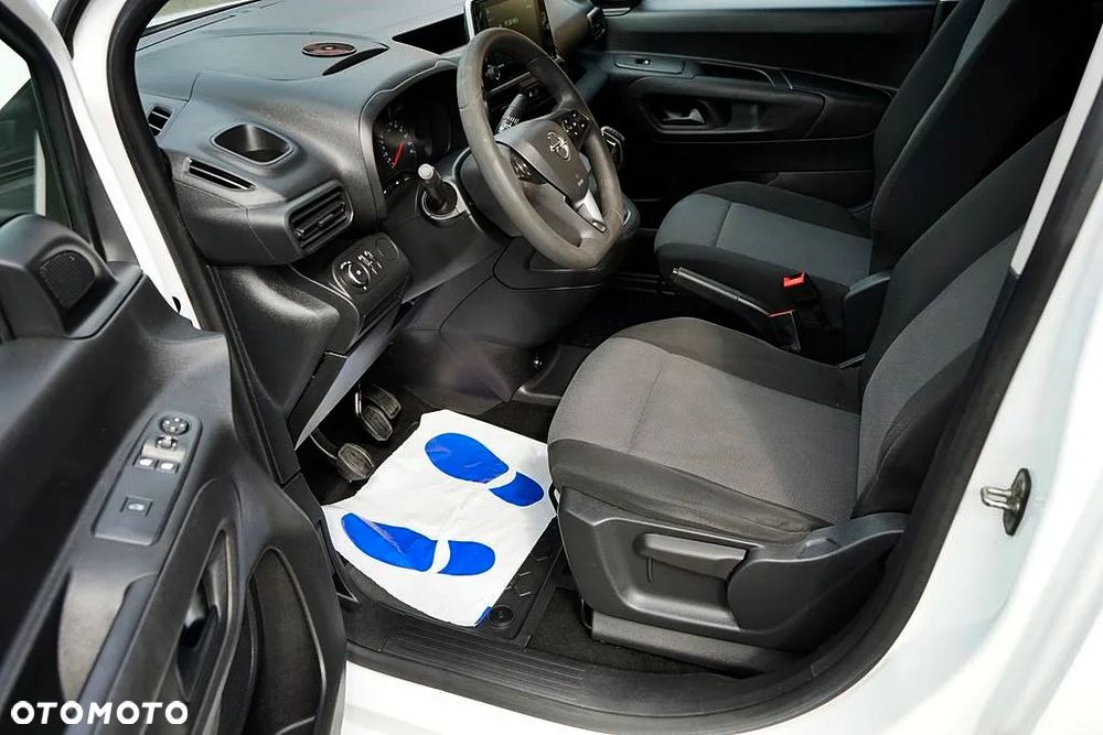 Opel Combo - 16