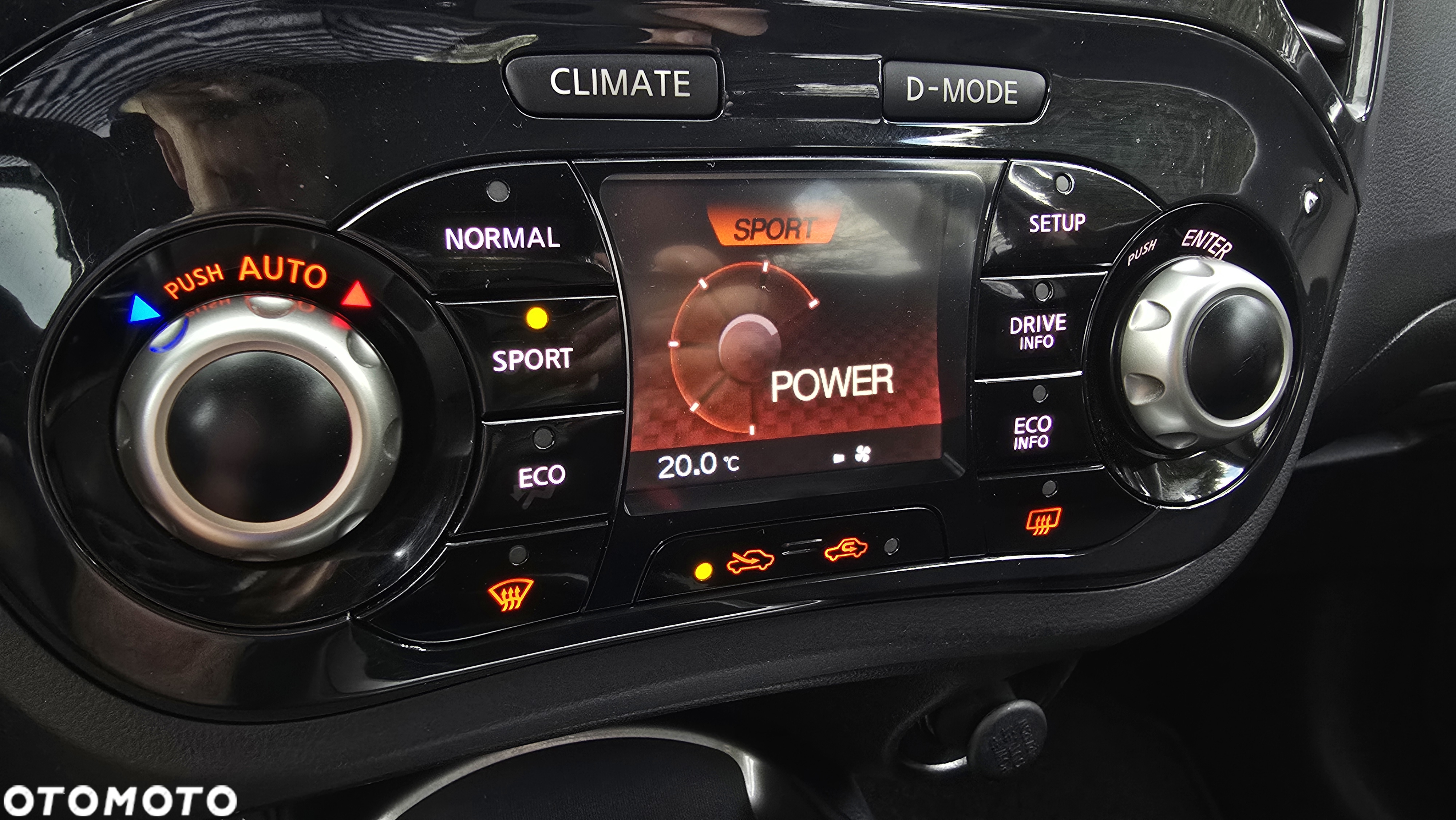 Nissan Juke 1.6 Acenta S&S - 16