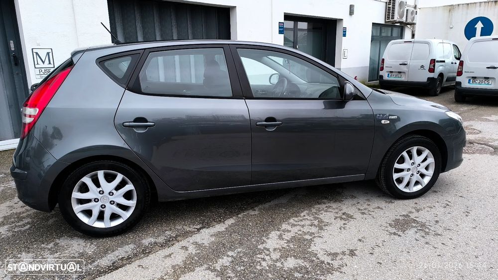 Hyundai i30 1.4 CVVT Blue Comfort - 18