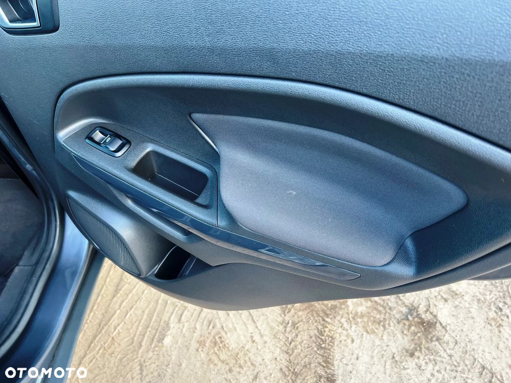 Ford EcoSport 1.0 EcoBoost TREND - 10
