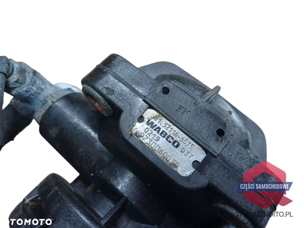 ZAWÓR HAMULCA RĘCZNEGO WABCO MAN 81521166075 - 6