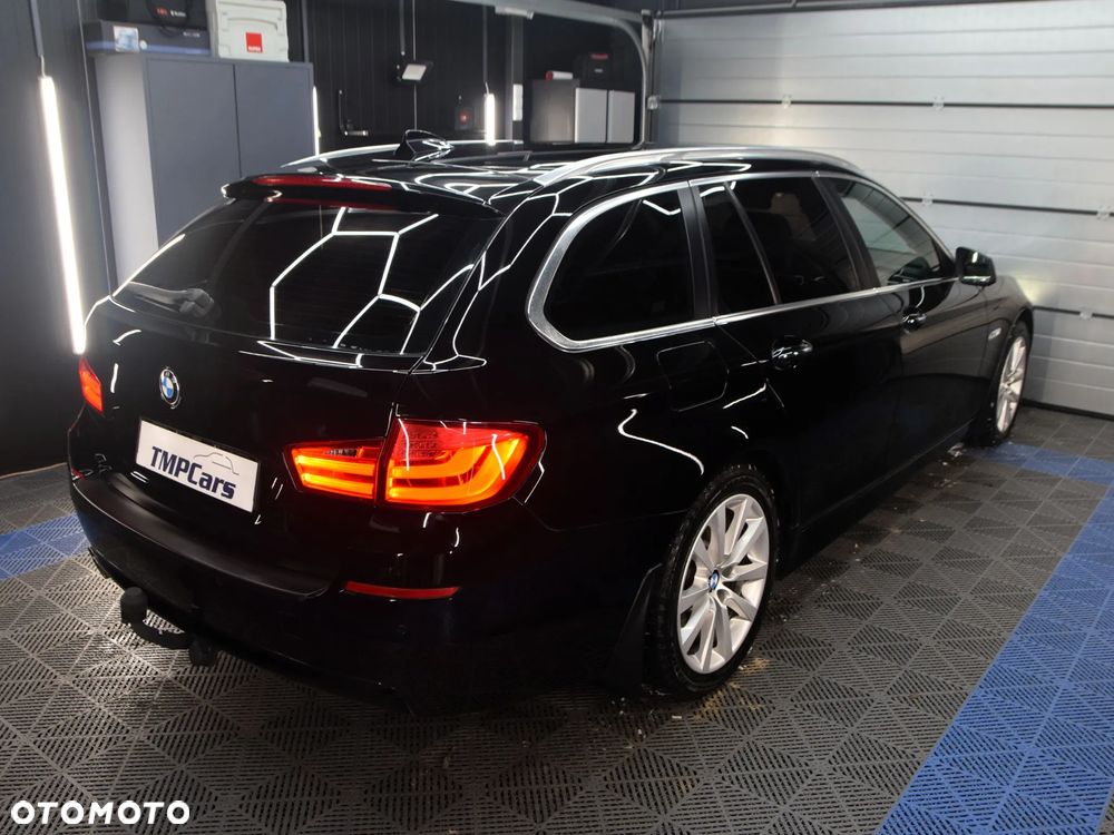 BMW Seria 5 520d - 28