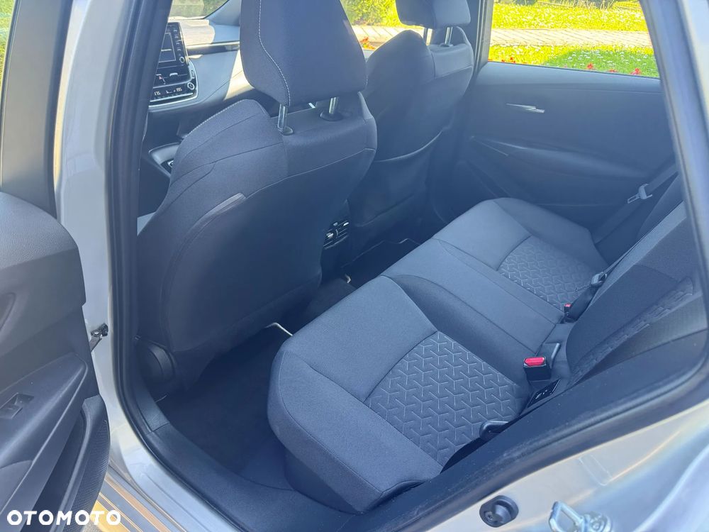 Toyota Corolla 2.0 Hybrid Comfort - 11