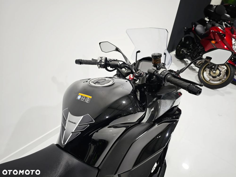 Kawasaki Ninja 1000 SX - 11