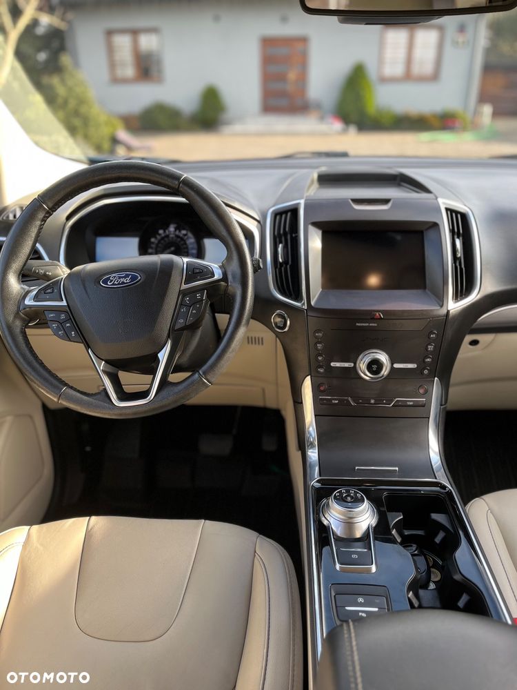 Ford Edge - 21