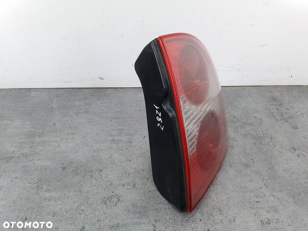 LAMPA TYLNA PRAWA VW PASSAT B5 FL 3B5945096AE SEDAN - 5
