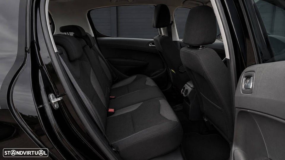 Peugeot 308 - 5