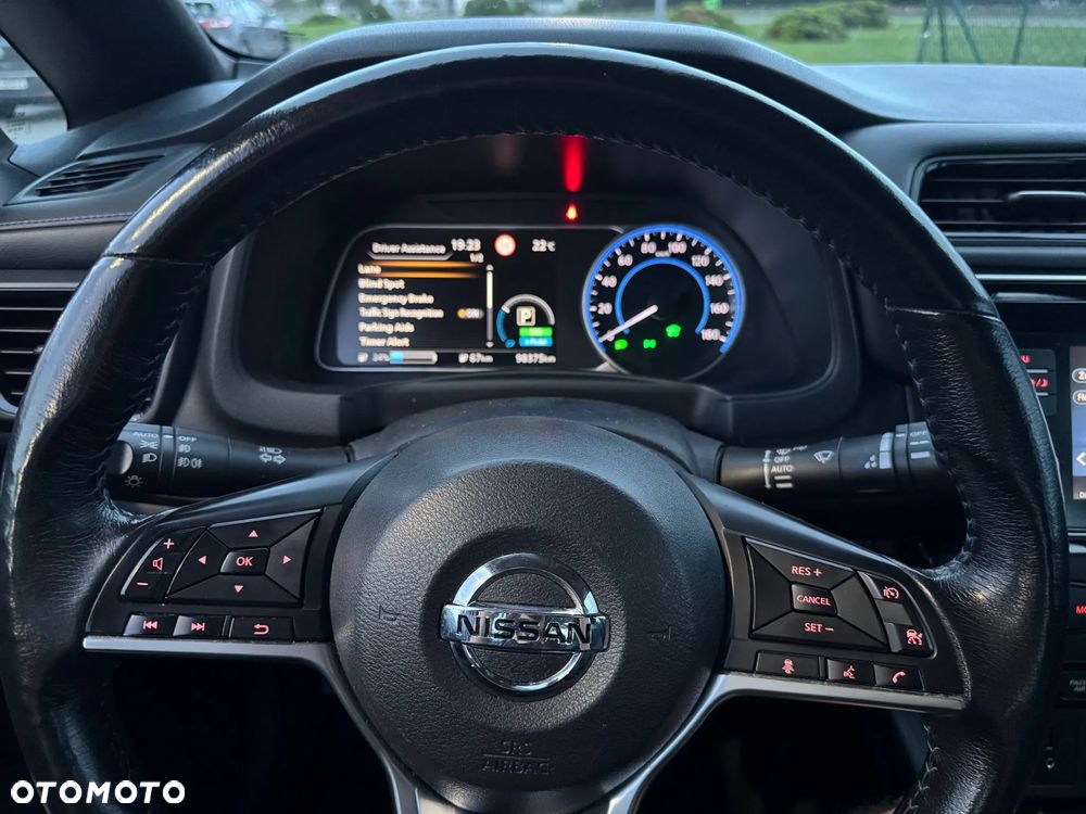 Nissan Leaf - 24