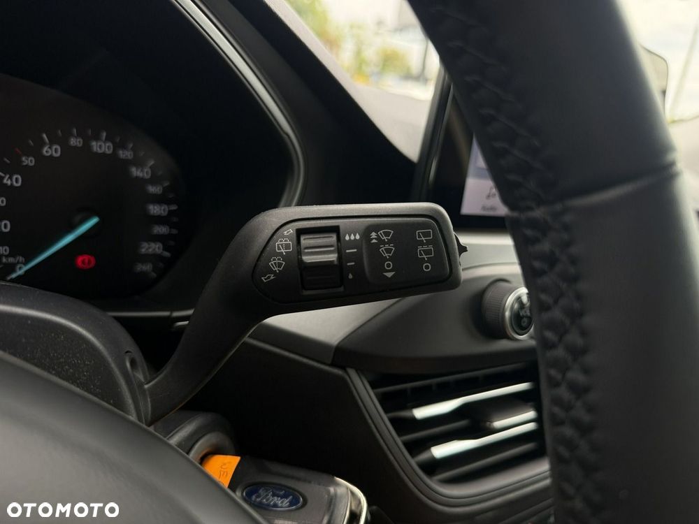 Ford Focus 1.0 EcoBoost Connected - 19