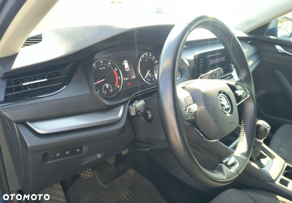 Skoda Octavia 1.5 TSI ACT Ambition - 15