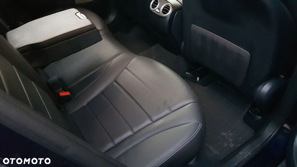 Mercedes-Benz GLC 200 d 4Matic 9G-TRONIC - 26