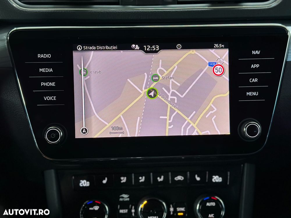 Skoda Superb 2.0 TDI DSG Ambition - 31
