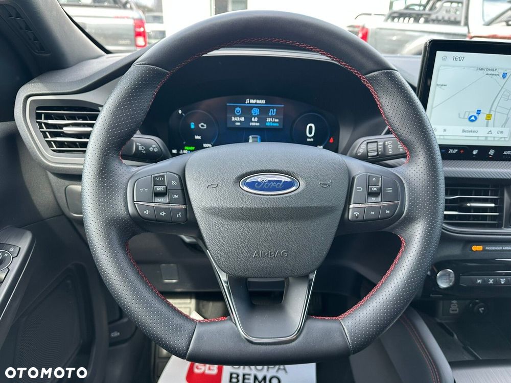 Ford Kuga - 16