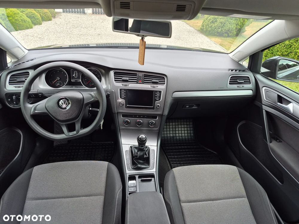 Volkswagen Golf 1.2 TSI BMT Comfortline - 9