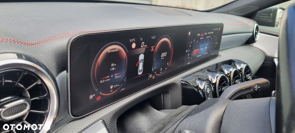 Mercedes-Benz CLA - 15