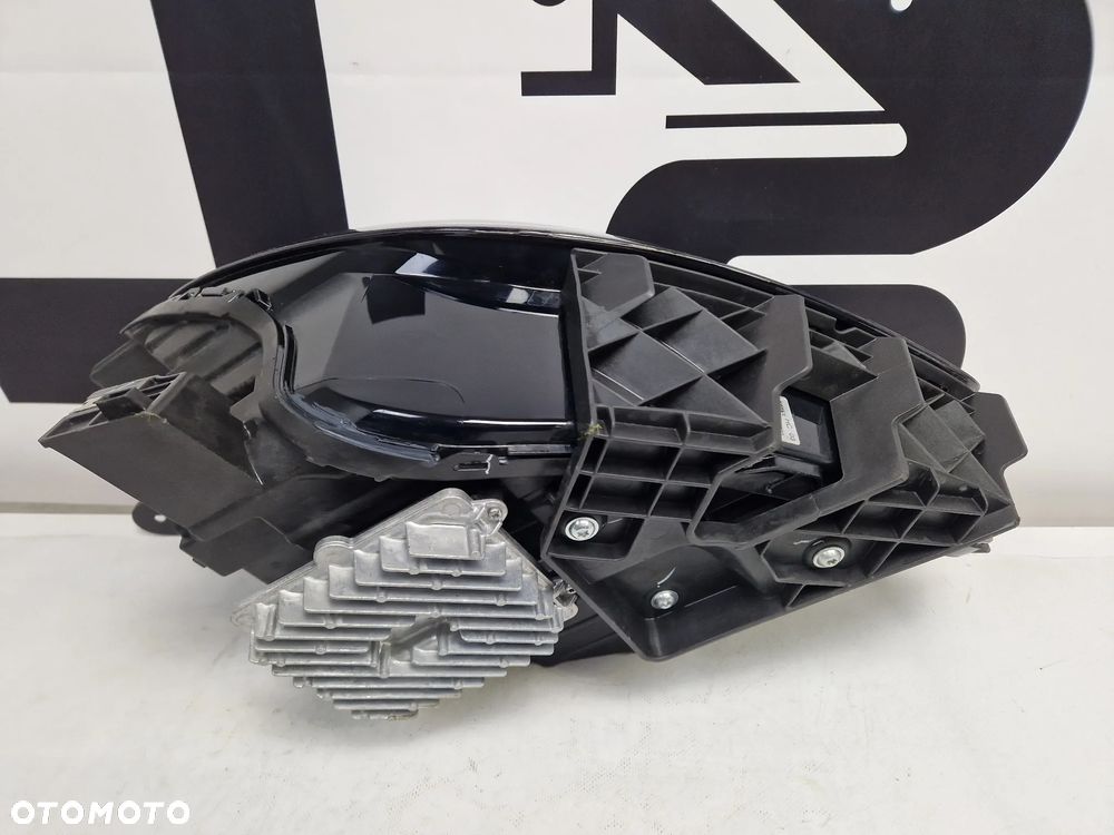 Prawy reflektor lampa przód LED MASERATI GRECALE - 9