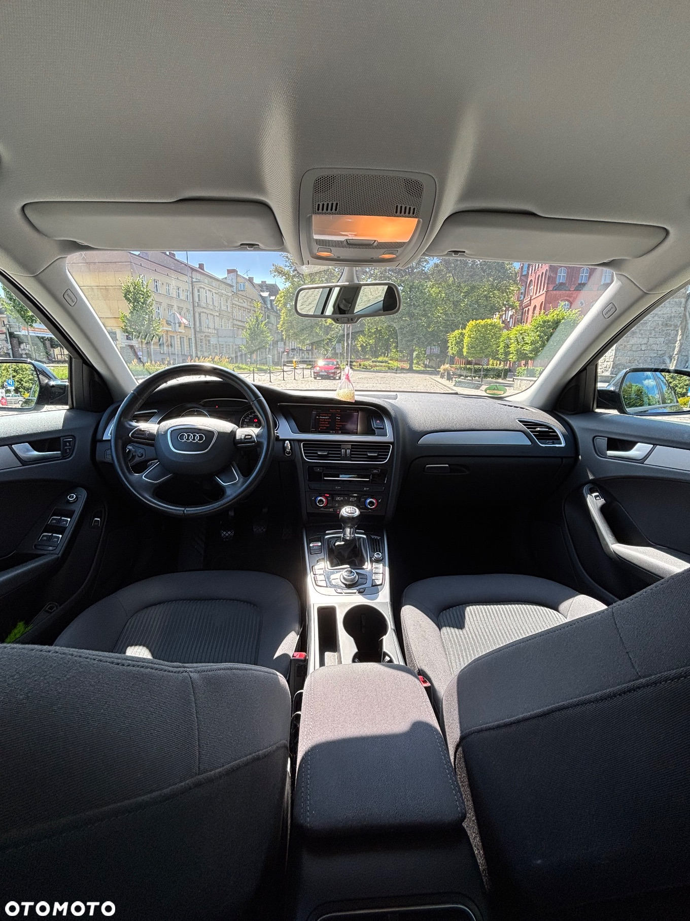 Audi A4 2.0 TDI - 11