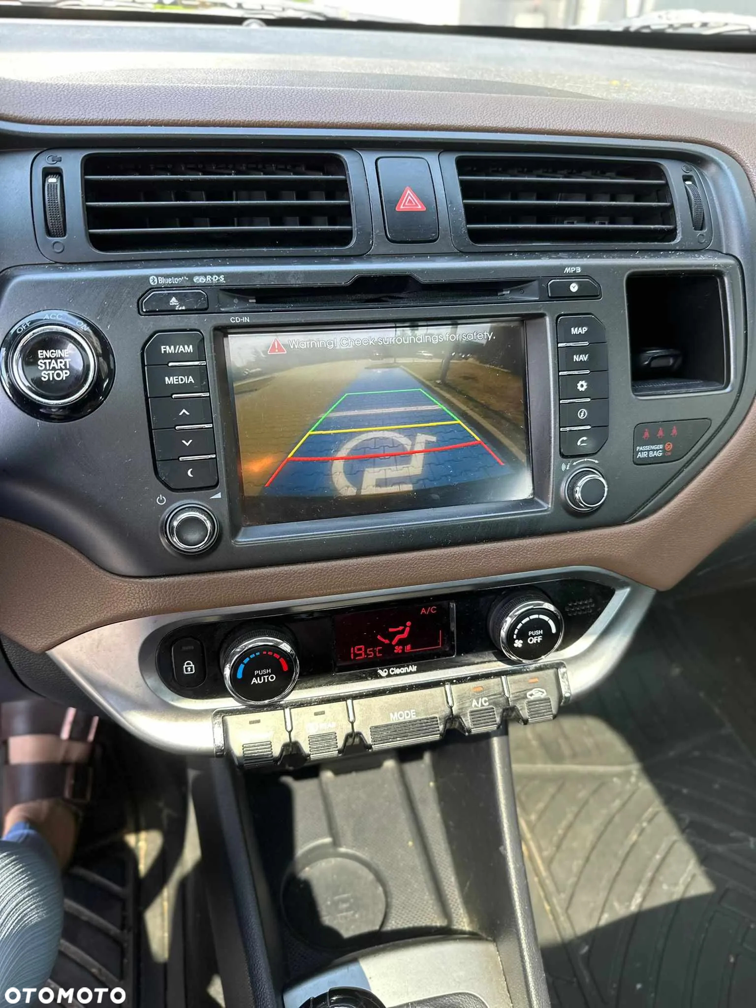Kia Rio 1.4 CRDi 90 Platinum Edition - 8