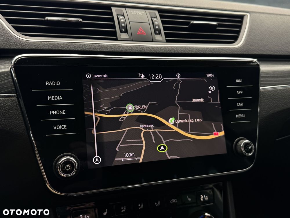 Skoda Superb 2.0 TDI SCR Style DSG - 30