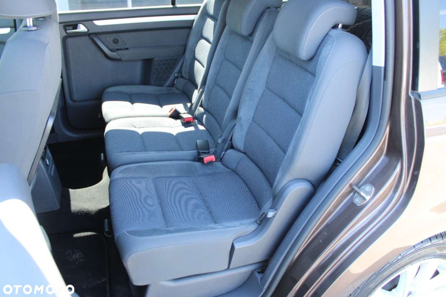 Volkswagen Touran - 20