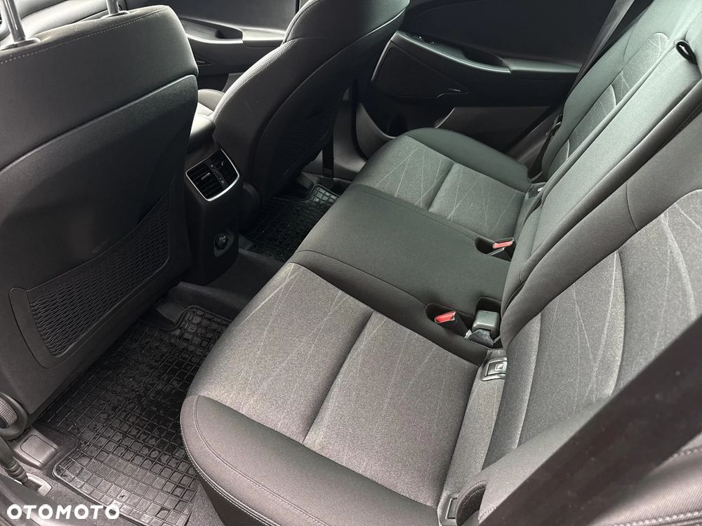 Hyundai Tucson - 25