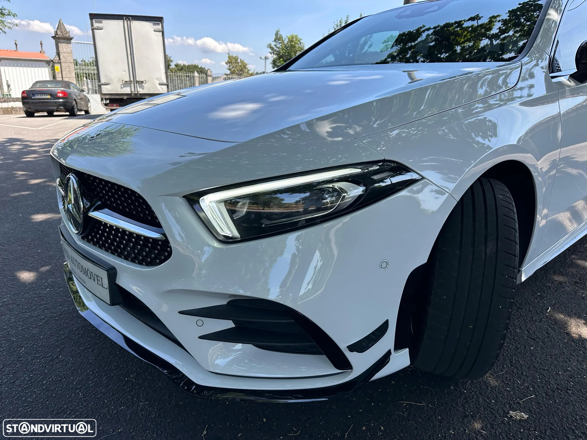 Mercedes-Benz A 250 Limousine e AMG Line - 13