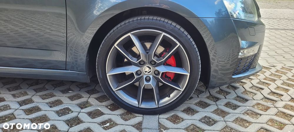 Skoda Octavia 2.0 TDI (Green tec) RS - 12