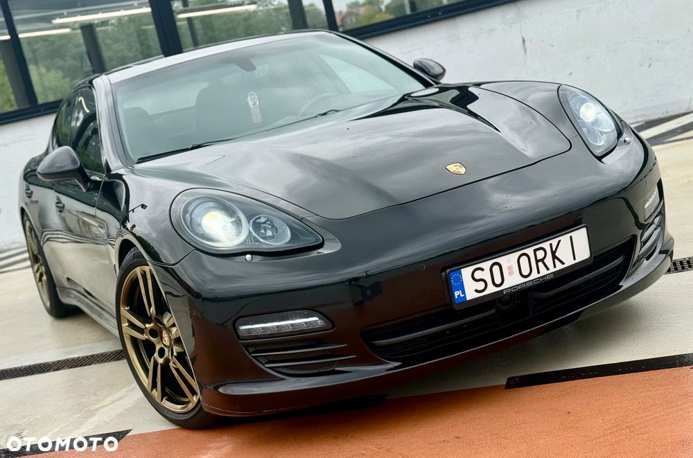 Porsche Panamera 4S - 10