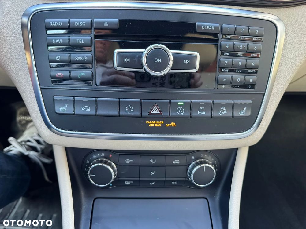 Mercedes-Benz GLA 250 4Matic 7G-DCT Edition 1 - 11