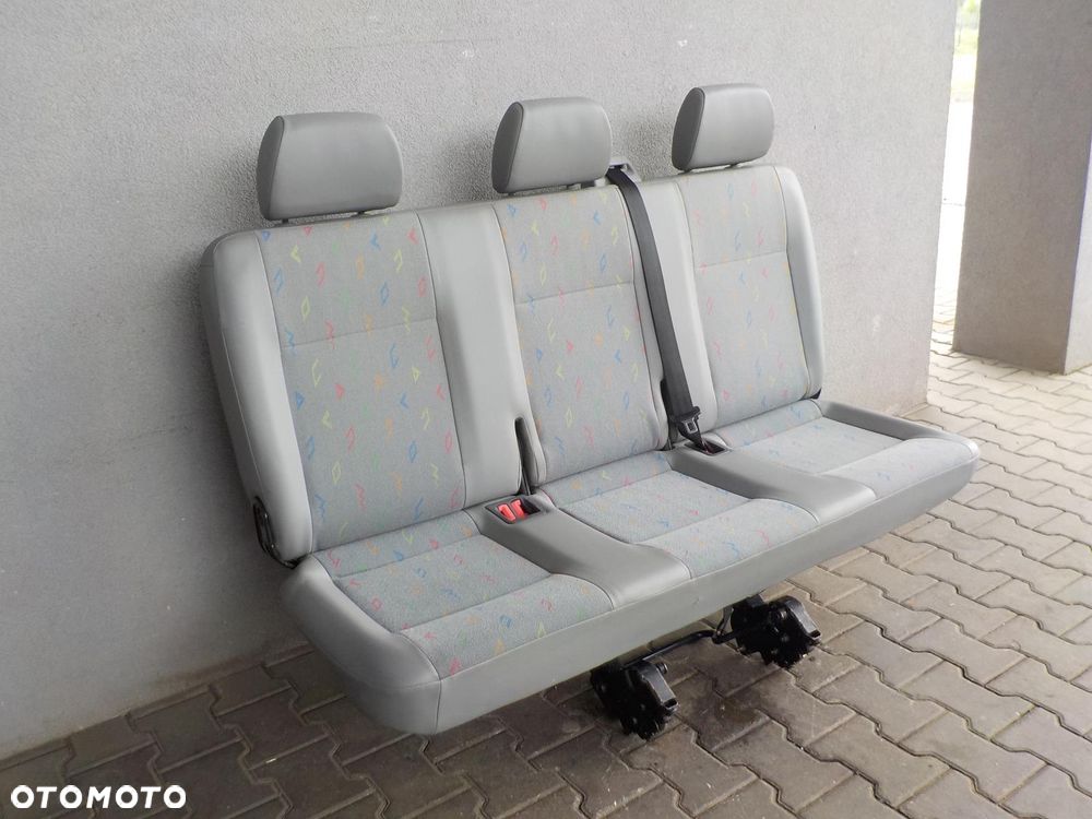 VW T5 T6 FOTEL TRÓJKA POTRÓJNY KANAPA ŁAWKA TYŁ TYLNA INKA - 1