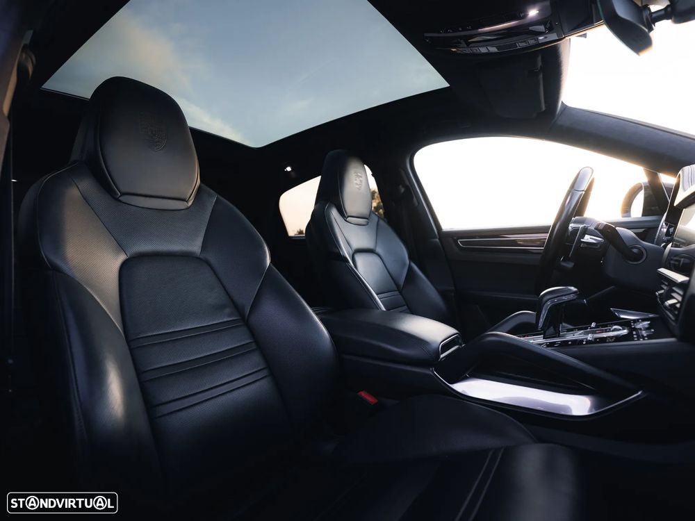 Porsche Cayenne Coupé Turbo S E-Hybrid - 18