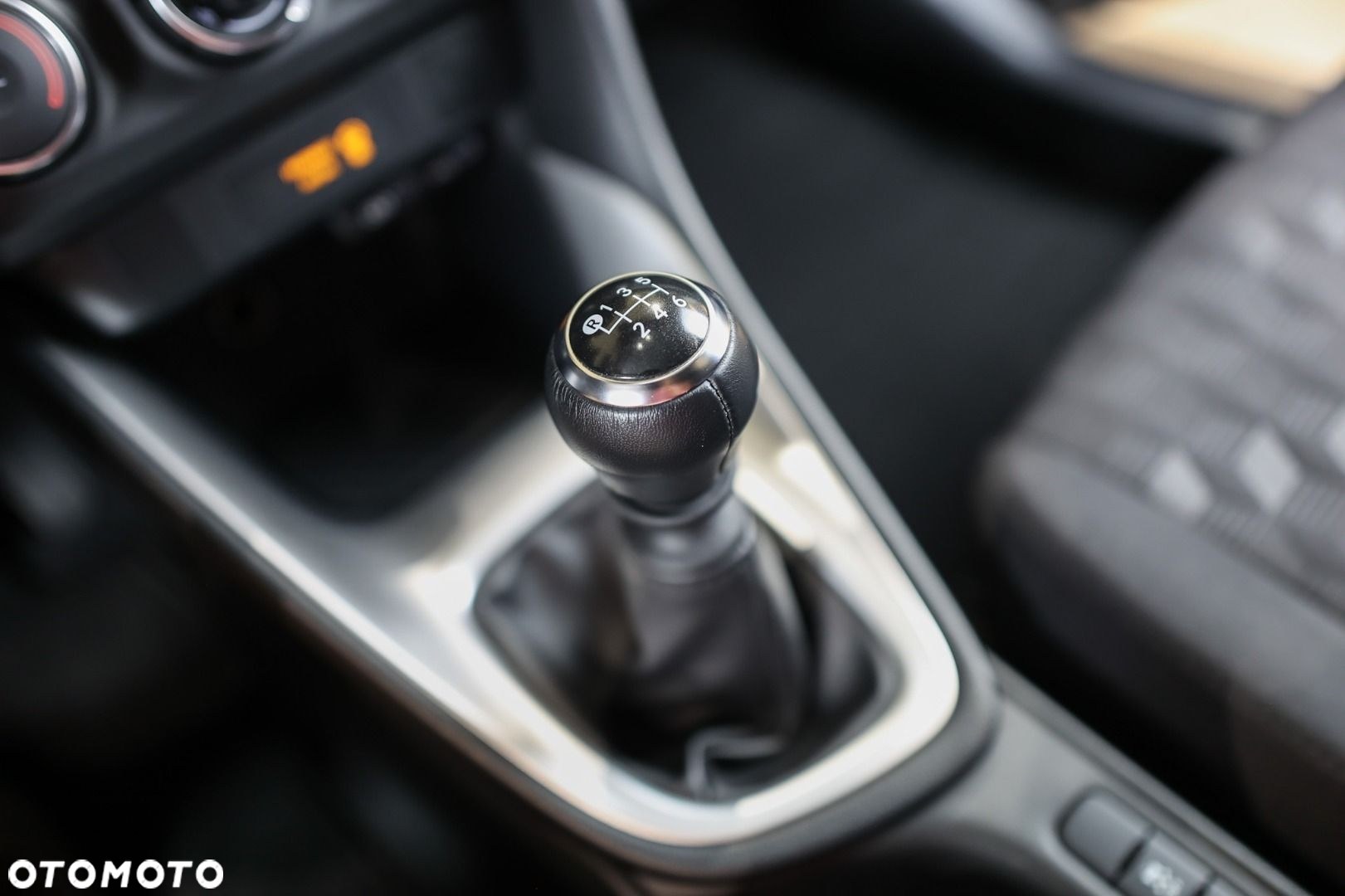 Toyota Yaris - 14