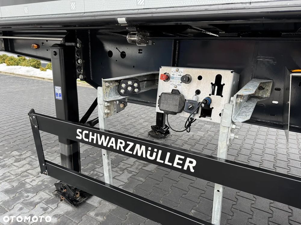 Schwarzmuller SK/ WAGA 6000 kg / 50 m3 / KLAPO-DRZWI / PODNOSZONA OŚ  / IDEALNY STAN - 21