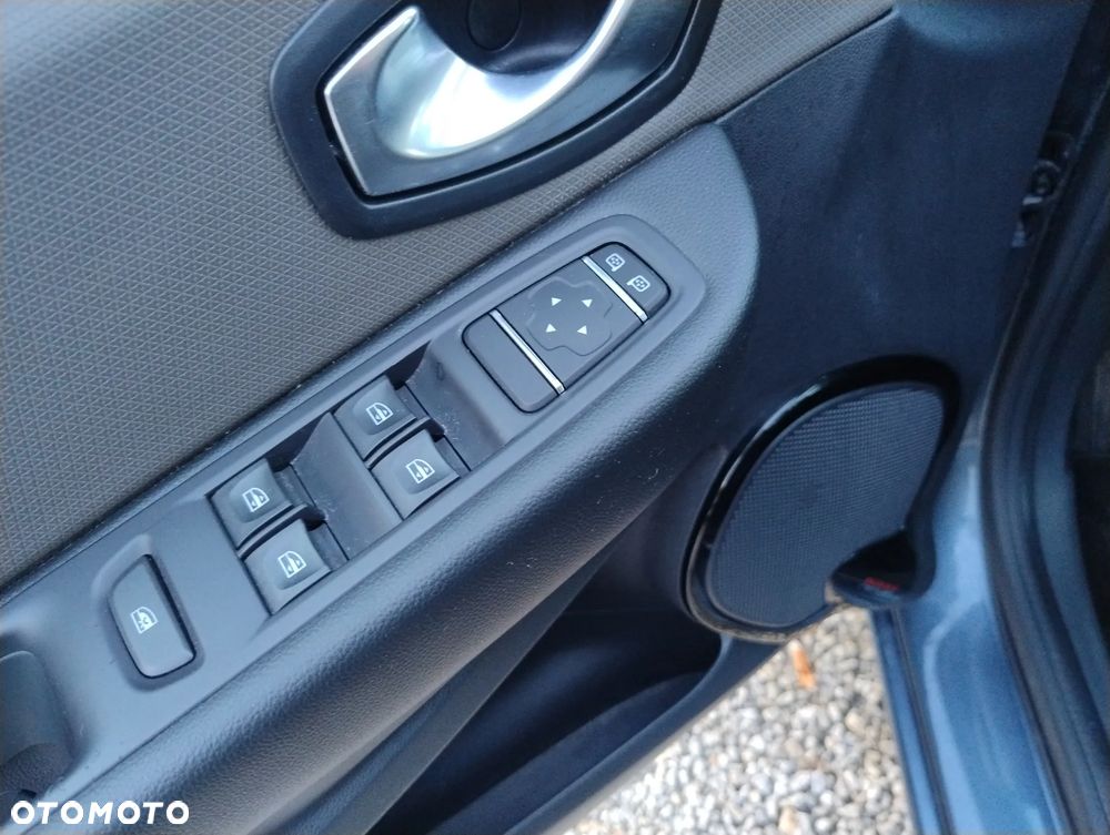 Renault Clio (Energy) TCe 90 Start & Stop INTENS - 12