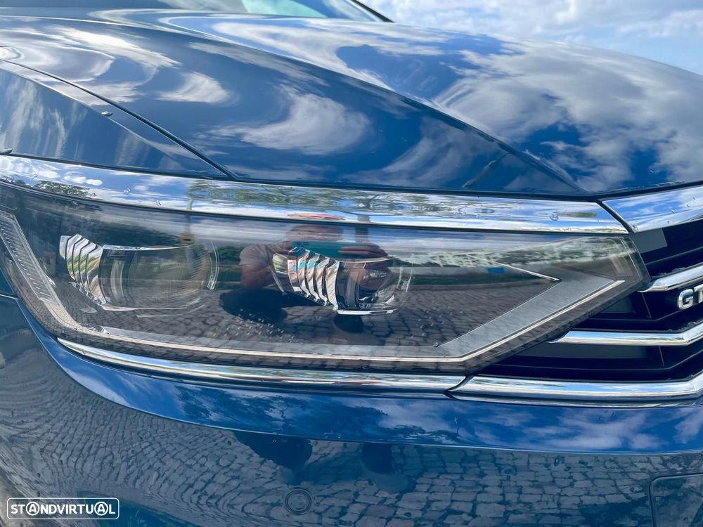 VW Passat Variant - 9