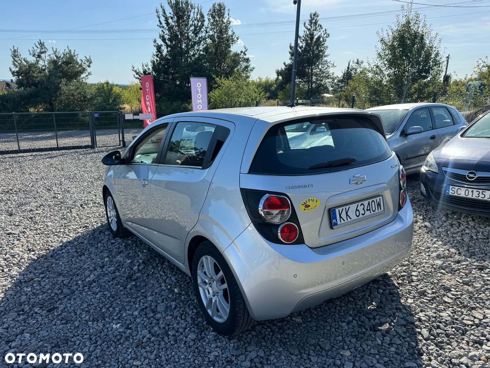 Chevrolet Aveo 1.6 LTZ - 8