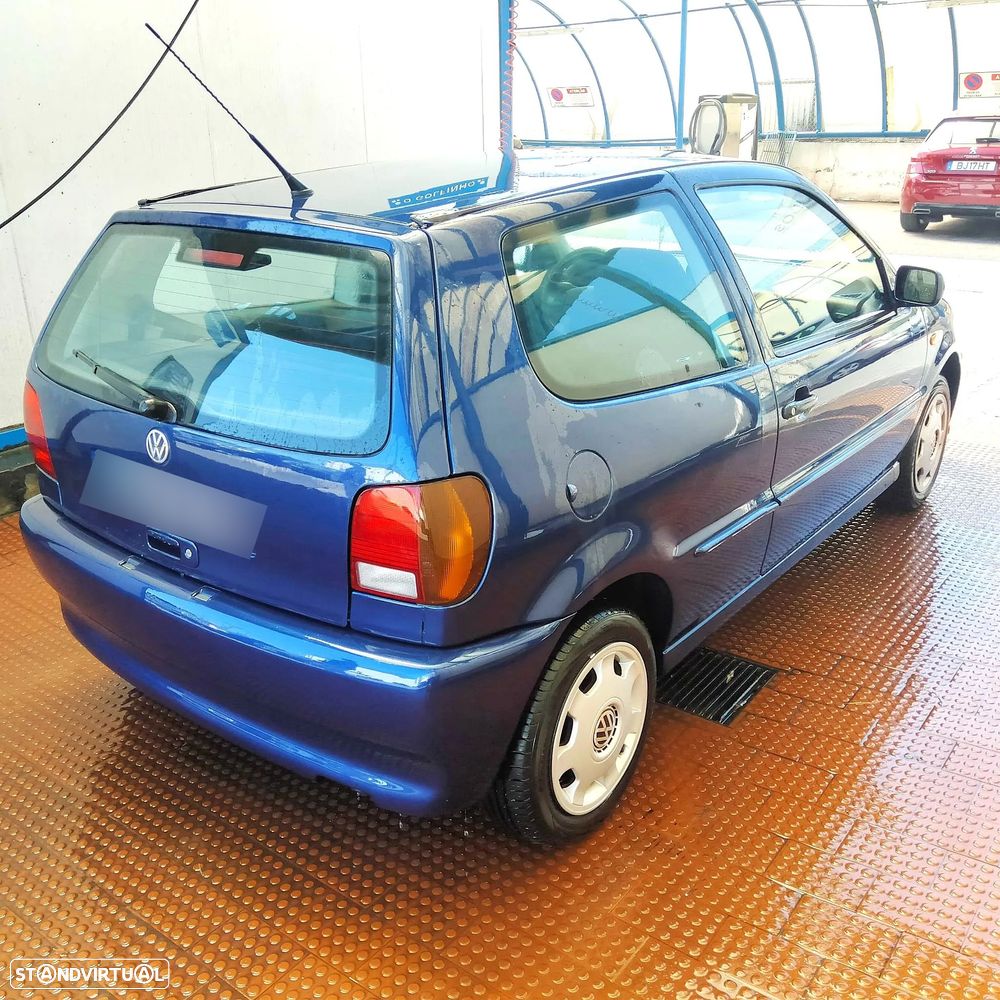 Volkswagen Polo 1.0 Confortline — fotografia 2