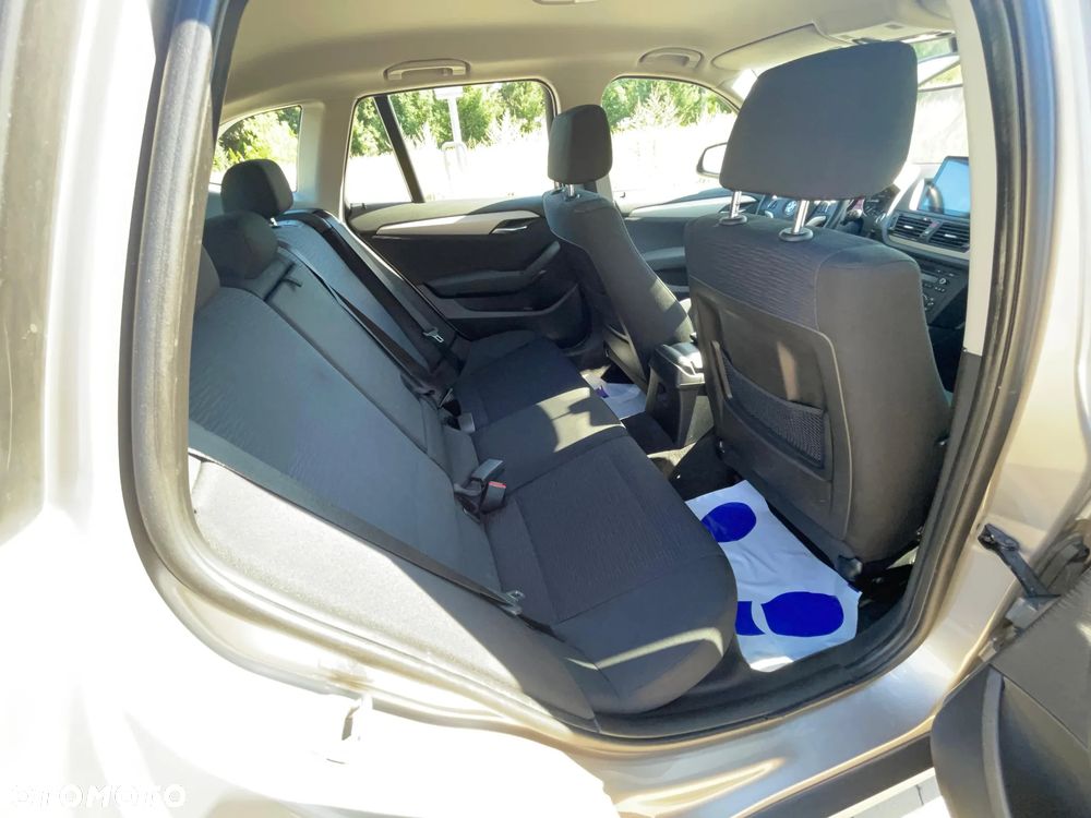 BMW X1 sDrive18d Sport Line - 13
