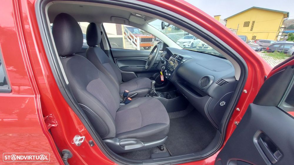 Mitsubishi Space Star - 12