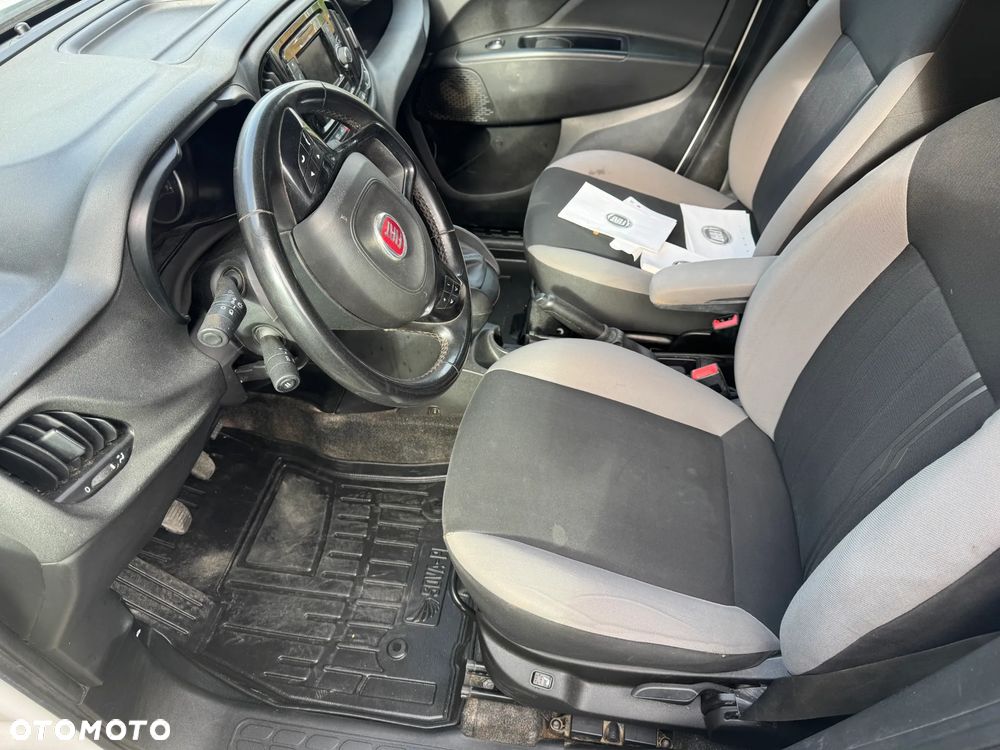 Fiat Doblo - 21