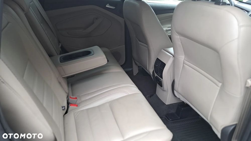 Ford Escape 2.0 EcoBoost AWD Titanium - 26