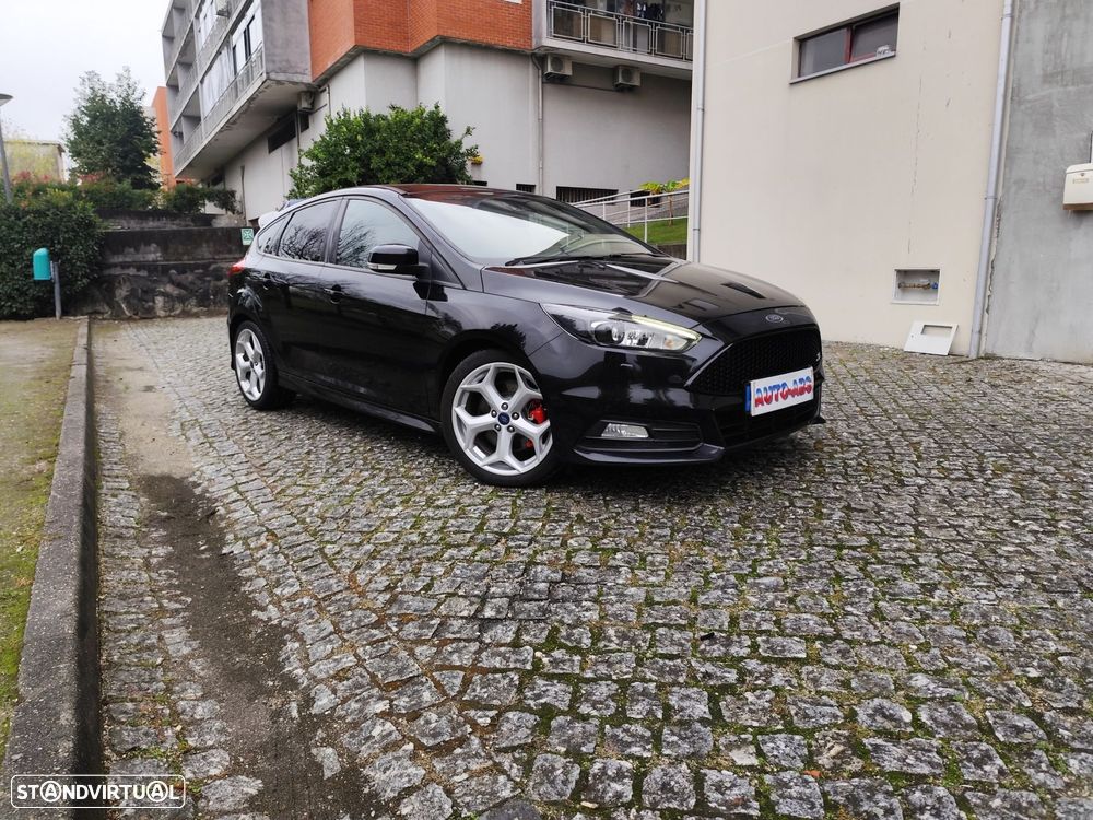 Ford Focus 2.0 TDCi ST-2 - 12