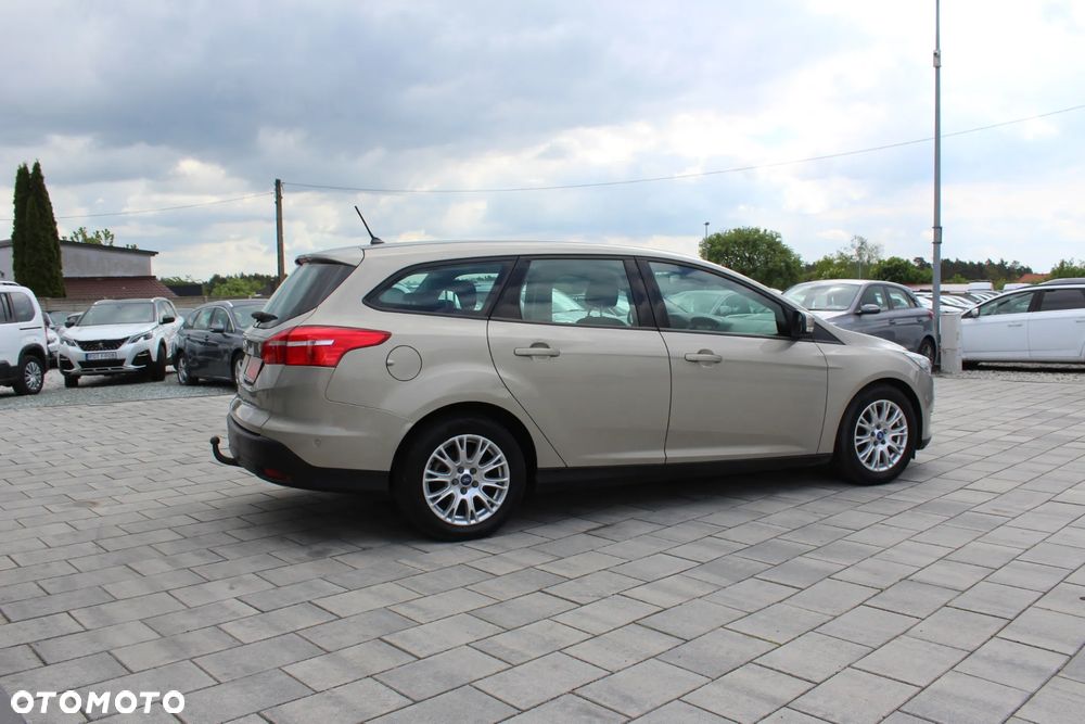 Ford Focus 1.6 TDCi ECOnetic 88g Start-Stopp-System Titanium - 10