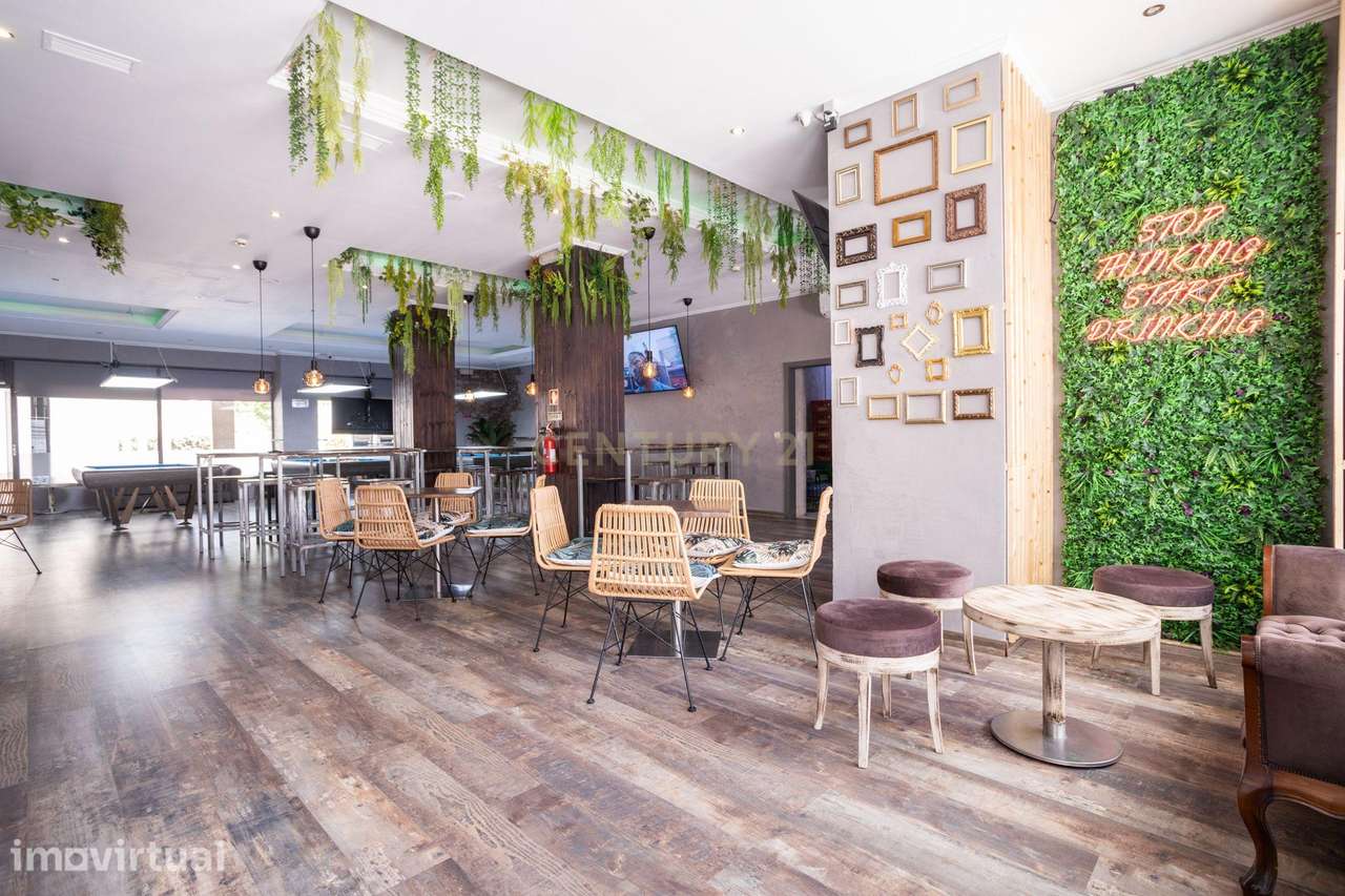 Bar na Urbanização Vila Serena - Pinhal Novo - Grande imagem: 4/30