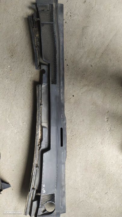 GRELHA CURCUVAN / TORPEDO PEUGEOT 607 - 1
