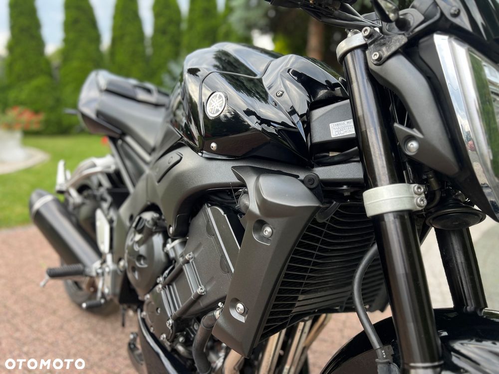 Yamaha FZ - 5